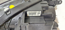 Laden Sie das Bild in den Galerie-Viewer, Frontscheinwerfer Hyundai I30 III 92101-G4020 Links Scheinwerfer Headlight SCH1929936973lr