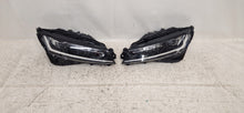 Laden Sie das Bild in den Galerie-Viewer, Frontscheinwerfer Skoda Superb III 3V1941015D Full LED Rechts oder Links