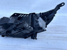 Laden Sie das Bild in den Galerie-Viewer, Frontscheinwerfer Hyundai I30 III 92102-G4120 LED Rechts Scheinwerfer Headlight SCH8277869866ew