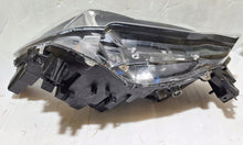 Laden Sie das Bild in den Galerie-Viewer, Frontscheinwerfer Mazda Cx5 827235440 K124-51030 Full LED Rechts Headlight SCH9810310229vi