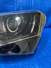 Laden Sie das Bild in den Galerie-Viewer, Frontscheinwerfer Skoda Superb III 3V1941015A LED Links Scheinwerfer Headlight