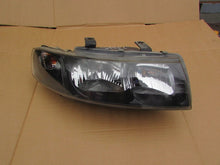 Laden Sie das Bild in den Galerie-Viewer, Frontscheinwerfer Seat Toledo II LED Ein Stück (Rechts oder Links) Headlight