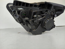 Load image into Gallery viewer, Frontscheinwerfer Hyundai Bayon 92102-Q0500 Rechts Scheinwerfer Headlight