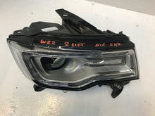 Laden Sie das Bild in den Galerie-Viewer, Frontscheinwerfer Jeep Grand Cherokee Wk2 Xenon Rechts Scheinwerfer Headlight SCH4123053162if
