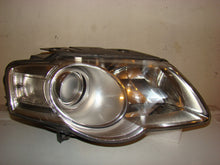 Laden Sie das Bild in den Galerie-Viewer, Frontscheinwerfer VW Passat Rechts Scheinwerfer Headlight SCH5730765010lg