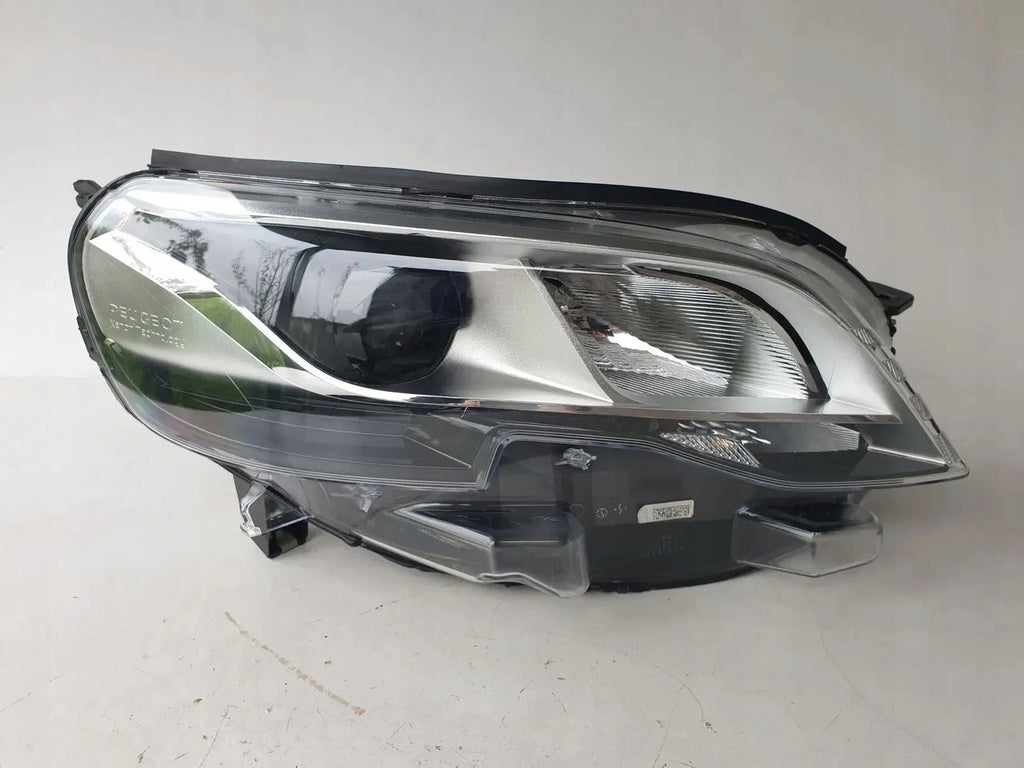 Frontscheinwerfer Peugeot Expert Traveller 9808235780 Rechts Headlight