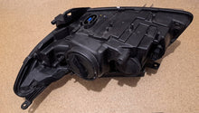 Laden Sie das Bild in den Galerie-Viewer, Frontscheinwerfer Saab 9-3 1EL009606-06 Xenon Rechts Scheinwerfer Headlight