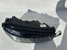 Laden Sie das Bild in den Galerie-Viewer, Frontscheinwerfer Skoda Fabia IV 6V0941016B Rechts Scheinwerfer Headlight SCH3382181573fz