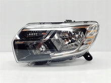 Laden Sie das Bild in den Galerie-Viewer, Frontscheinwerfer Dacia Sandero II 260605665R LED Ein Stück (Rechts oder Links)