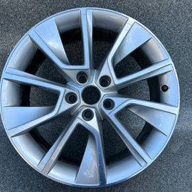 1x Alufelge 18 Zoll 7.0