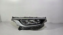 Laden Sie das Bild in den Galerie-Viewer, Frontscheinwerfer Toyota IV Yaris 214231347593 Rechts Scheinwerfer Headlight SCH5981352435gx