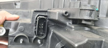 Laden Sie das Bild in den Galerie-Viewer, Frontscheinwerfer Skoda Kamiq 658941016 Rechts Scheinwerfer Headlight SCH8481060015uk
