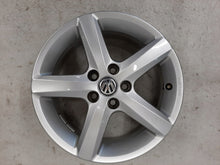 Load image into Gallery viewer, 1x Alufelge 15 Zoll 6.0&quot; 5x100 40ET Glanz Silber 6R0071495B VW Polo Rim Wheel