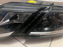 Laden Sie das Bild in den Galerie-Viewer, Frontscheinwerfer Skoda Octavia III 5E1941015E LED Links Scheinwerfer Headlight SCH8062191822tg