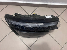 Laden Sie das Bild in den Galerie-Viewer, Frontscheinwerfer Skoda Kamiq 658941016 LED Rechts Scheinwerfer Headlight SCH3880538749sg
