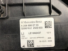 Laden Sie das Bild in den Galerie-Viewer, Frontscheinwerfer Mercedes-Benz W206 A2069060703 LED Links Headlight SCH2025099822gf