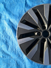 Load image into Gallery viewer, 1x Alufelge 18 Zoll 8.0&quot; 5x112 39ET 4K0601025B Audi A6 C8 Rim Wheel