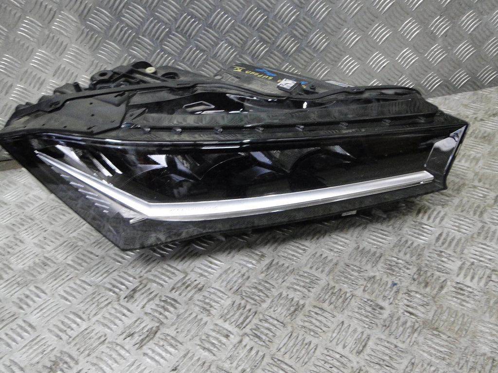 Frontscheinwerfer Skoda Superb I 3P1941016 LED FALSE Scheinwerfer Headlight SCH2821177265lu