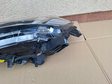 Laden Sie das Bild in den Galerie-Viewer, Frontscheinwerfer Mitsubishi Outlander III 4BX15 8301C8-63 LED Links Headlight