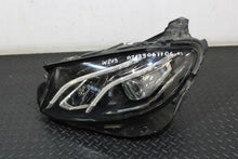 Load image into Gallery viewer, Frontscheinwerfer Mercedes-Benz W213 A2139067806 LED Ein Satz Headlight SCH8990701299og
