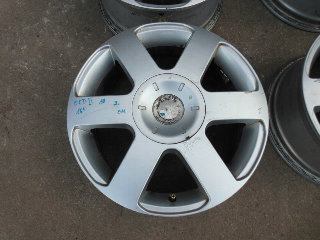 4x Alufelge 16 Zoll 6.5" 5x112 50ET 1Z0601025B Skoda Superb Octavia Ii Rim Wheel FEL6684901713hh