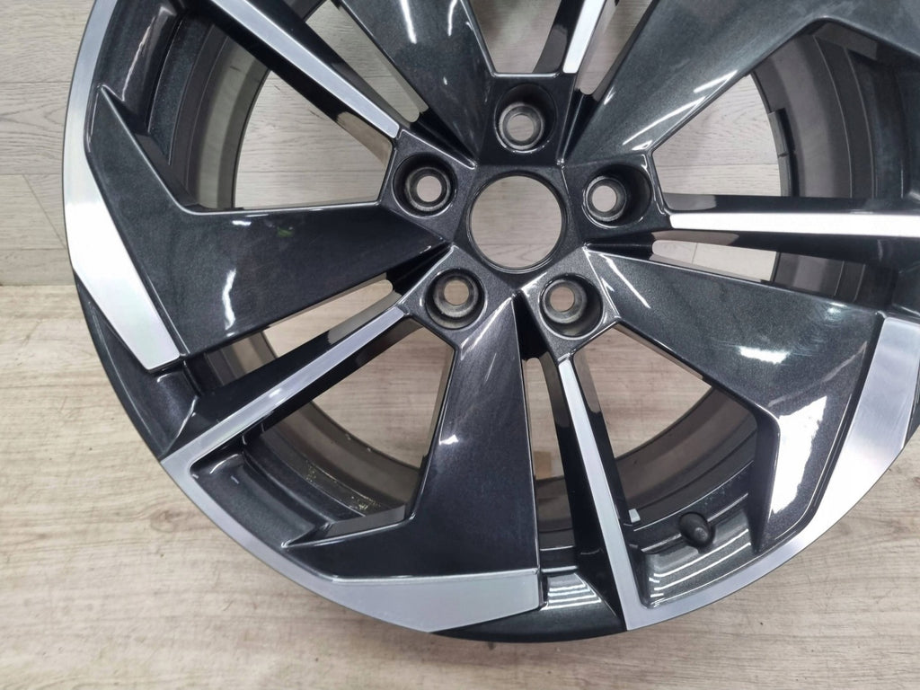 1x Alufelge 18 Zoll 7.5" 5x112 48ET Glanz Schwarz 5E3601025N Skoda Octavia FEL3010730063ry
