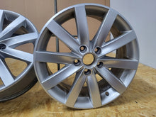 Laden Sie das Bild in den Galerie-Viewer, 4x Alufelge 17 Zoll 7.0" 5x112 5K0601025F VW Golf VI Touran Rim Wheel FEL2014141364da