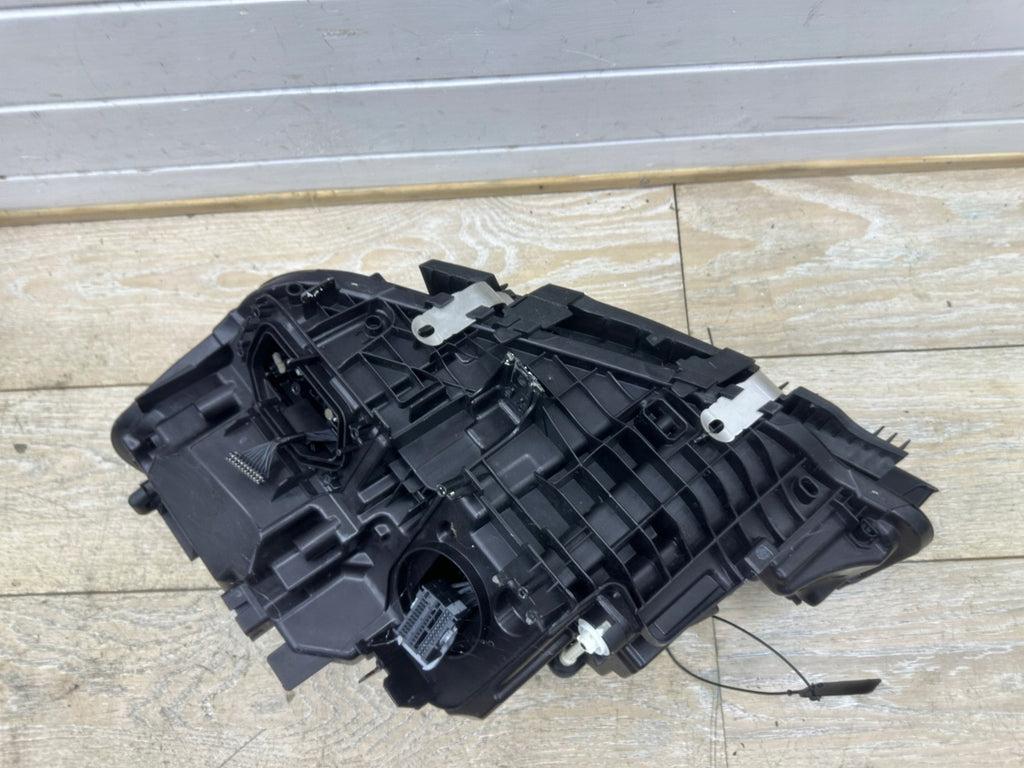 Frontscheinwerfer BMW 3 G21 G20 9450795-02 LED Ein Stück (Rechts oder Links) SCH3585088187kx