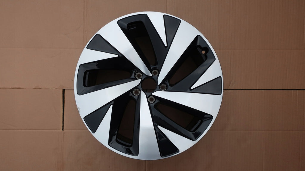 1x Alufelge 20 Zoll 9.0" 5x112 42ET Glanz Silber 11A601025 VW I Rim Wheel FEL8365925036mi