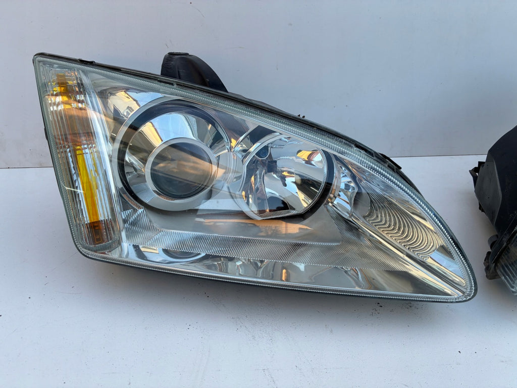 Frontscheinwerfer Ford Focus 4M51-13W030-E0 Xenon Ein Satz Headlight SCH3417839373ca
