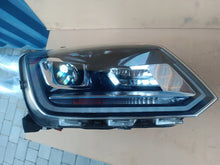 Load image into Gallery viewer, Frontscheinwerfer VW Amarok Xenon Rechts Scheinwerfer Headlight SCH2250966679at