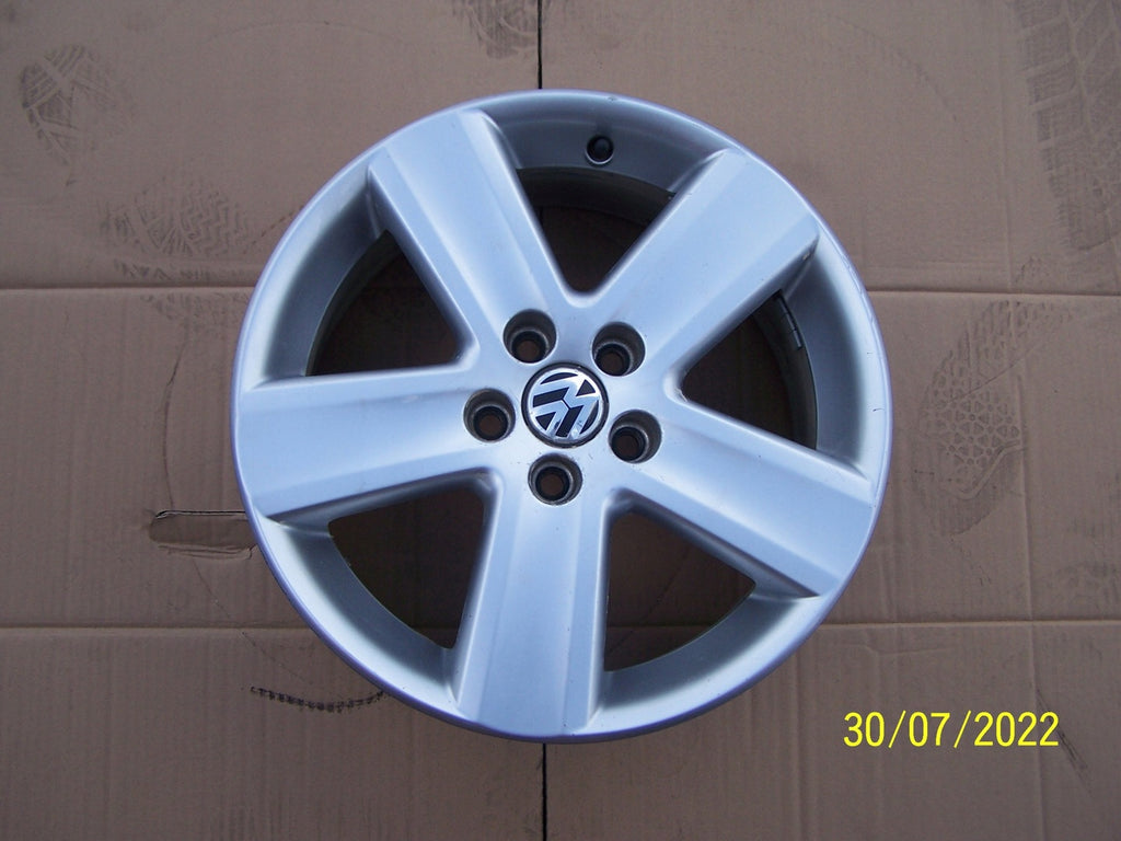 1x Alufelge 16 Zoll 6.5" 5x100 43ET Silber VW Polo Rim Wheel