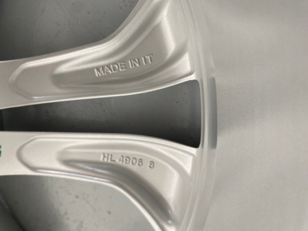 1x Alufelge 20 Zoll 6.5" 5x114.3 33ET Glanz Silber 403007153R Renault Scenic FEL9243690459ok