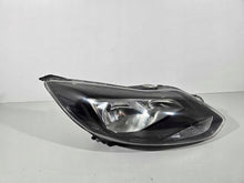 Laden Sie das Bild in den Galerie-Viewer, Frontscheinwerfer Ford Focus 103419012959 Rechts Scheinwerfer Headlight SCH2318416482ot