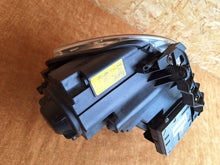 Laden Sie das Bild in den Galerie-Viewer, Frontscheinwerfer VW Touran 1t1 1T1941752A Xenon Rechts Scheinwerfer Headlight