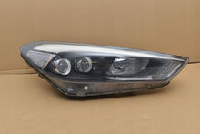 Load image into Gallery viewer, Frontscheinwerfer Hyundai Tucson 92102-D7100 Rechts Scheinwerfer Headlight SCH7845579683pj