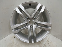 Laden Sie das Bild in den Galerie-Viewer, 1x Alufelge 18 Zoll 7.5" 5x112 29ET Glanz Silber 8W9601025B Audi A5 A4 Rim Wheel FEL2210685818vt