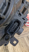Laden Sie das Bild in den Galerie-Viewer, Frontscheinwerfer Audi A3 8V0941005E Links Scheinwerfer Headlight SCH1733315316sw
