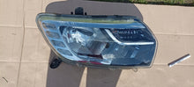 Laden Sie das Bild in den Galerie-Viewer, Frontscheinwerfer Dacia Logan Sandero II OE260103529R Rechts Headlight SCH6062810164nu