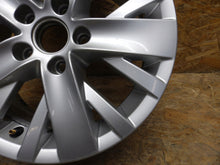 Laden Sie das Bild in den Galerie-Viewer, 1x Alufelge 16 Zoll 6.5&quot; 5x112 50ET 5K0601025AL VW Golf Vi Rim Wheel