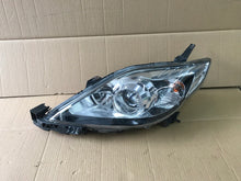 Load image into Gallery viewer, Frontscheinwerfer Mazda 5 V Xenon Ein Satz Scheinwerfer Headlight