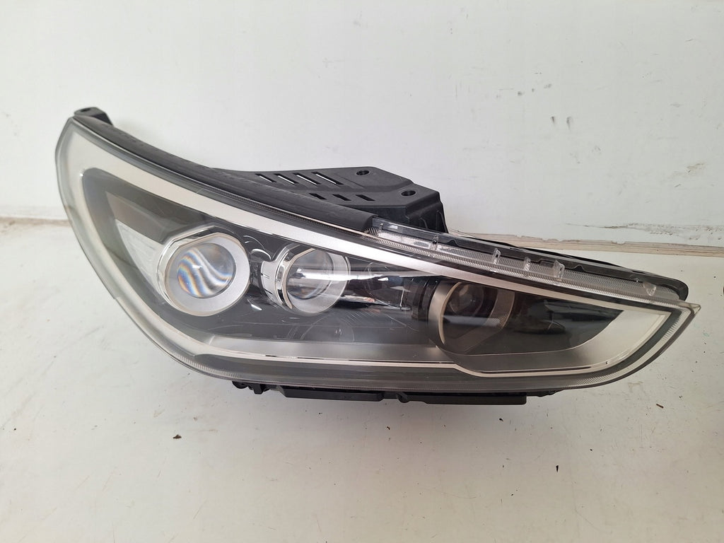 Frontscheinwerfer Hyundai I30 III 92101-G4100- Full LED Ein Satz Headlight