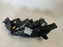 Laden Sie das Bild in den Galerie-Viewer, Frontscheinwerfer Mitsubishi Outlander III ECM921-21E20 FALSE Headlight SCH3076469485ku