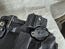 Load image into Gallery viewer, Frontscheinwerfer VW Sportsvan 517941005A Links Scheinwerfer Headlight