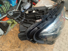 Laden Sie das Bild in den Galerie-Viewer, Frontscheinwerfer Mercedes-Benz W213 A2139069608 LED Rechts Headlight SCH1455089887ef
