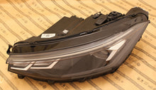 Load image into Gallery viewer, Frontscheinwerfer VW Passat 3J1941005 LED Links Scheinwerfer Headlight SCH8823762103kt