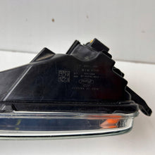 Laden Sie das Bild in den Galerie-Viewer, Frontscheinwerfer Ford Fiesta I F1EB-15A254-BA F1EB-15A255-AB Rechts oder Links SCH4570112847lr