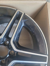 Laden Sie das Bild in den Galerie-Viewer, 1x Alufelge 18 Zoll 8.5" 5x112 A2054019600 Mercedes-Benz W205 Rim Wheel FEL8901234242cr