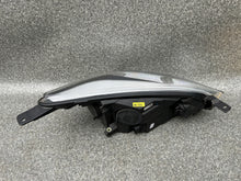 Laden Sie das Bild in den Galerie-Viewer, Frontscheinwerfer Ford Fiesta I H1BB-13W030-AE Links Scheinwerfer Headlight SCH3688292193ih