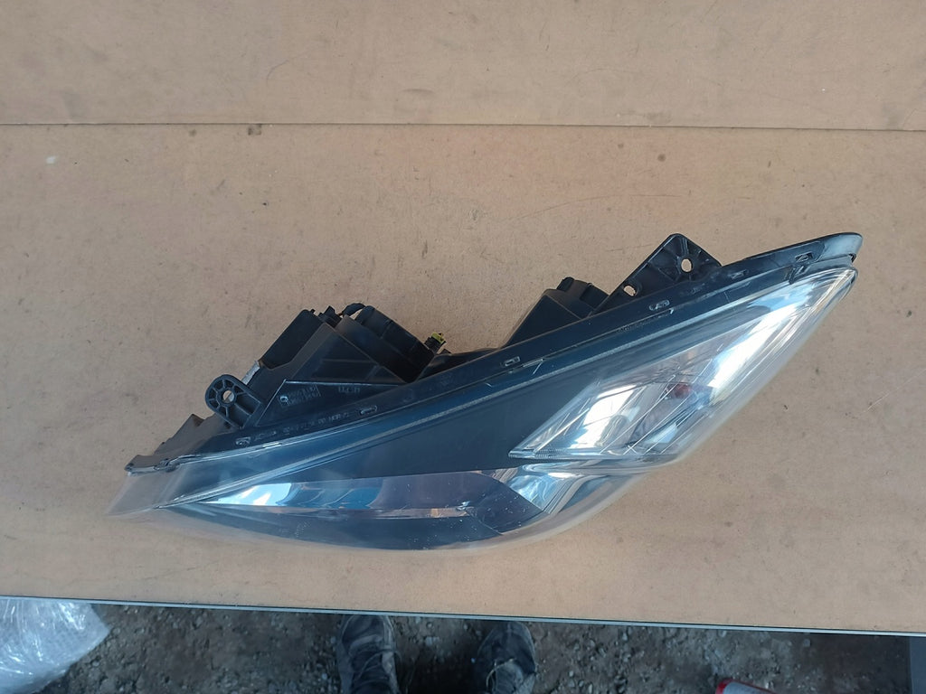 Frontscheinwerfer Kia Ceed LED Links Scheinwerfer Headlight
